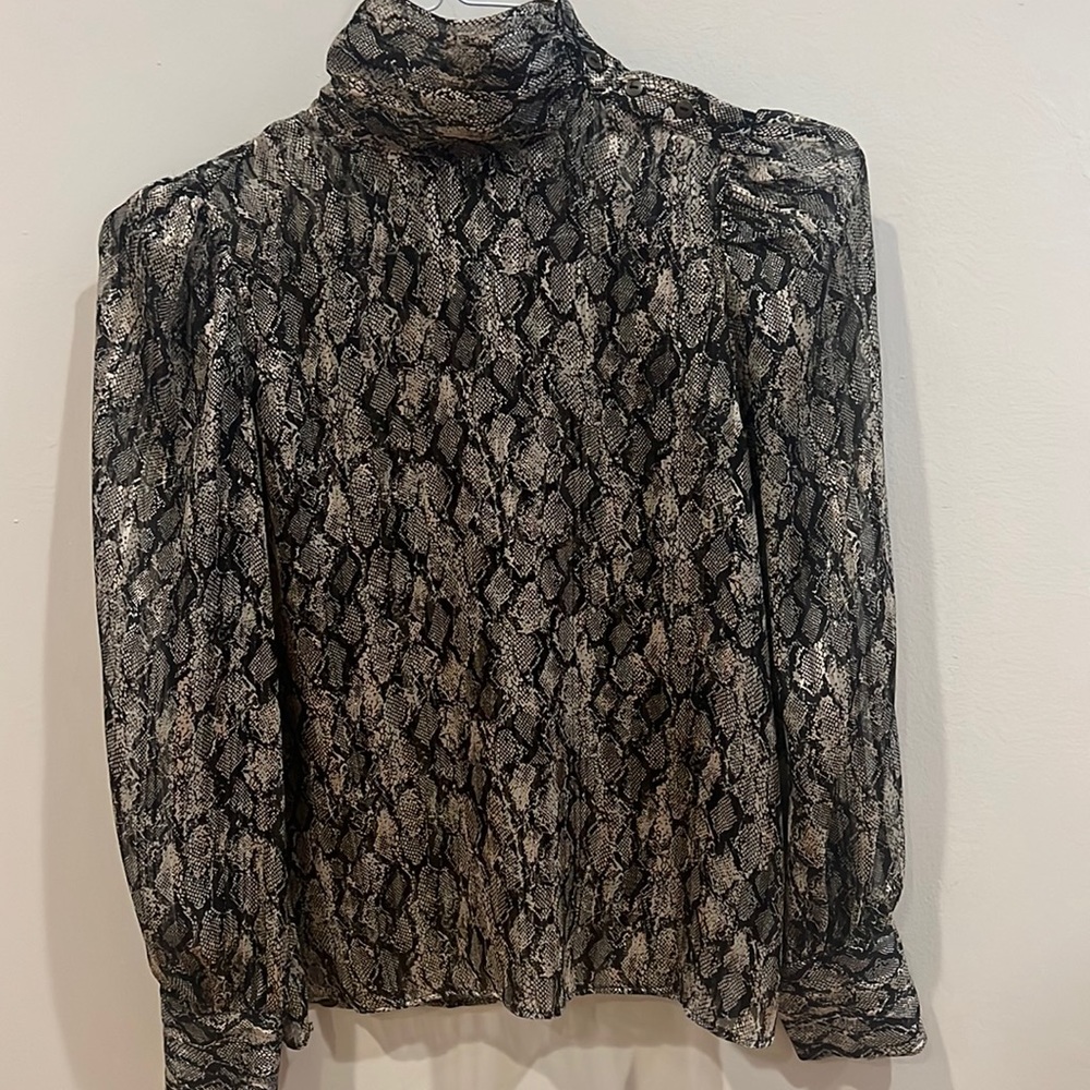 ZARA Snake Blouse🖤